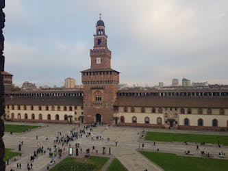 Visite guidée des remparts du château des Sforza avec accès exclusif